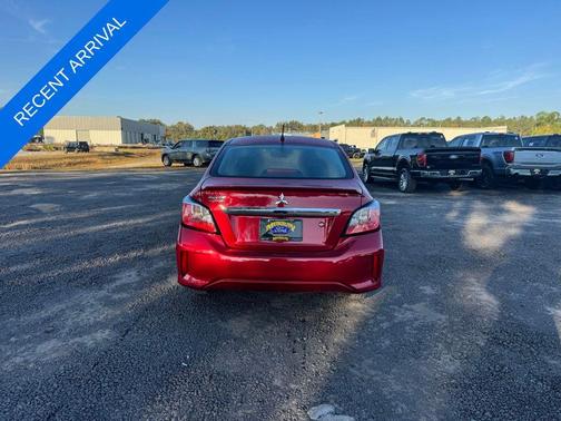 2024 Mitsubishi Mirage G4 ES