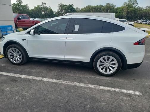 2020 Tesla Model X Long Range