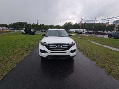 Oxford White 2021 Ford Explorer XLT