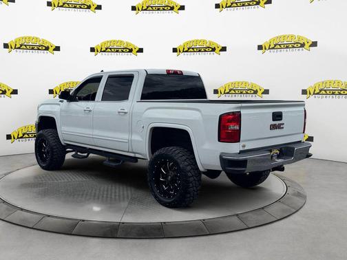 White 2018 GMC Sierra 1500 SLE