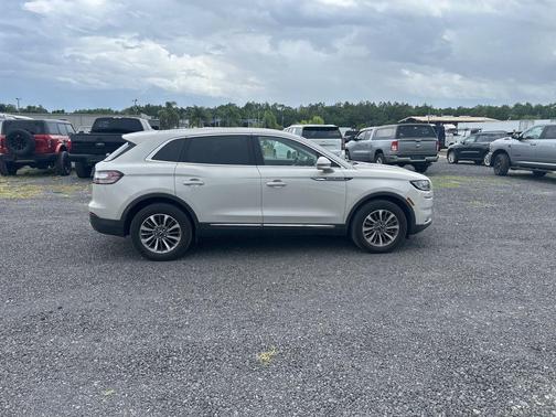 2021 Lincoln Nautilus Reserve