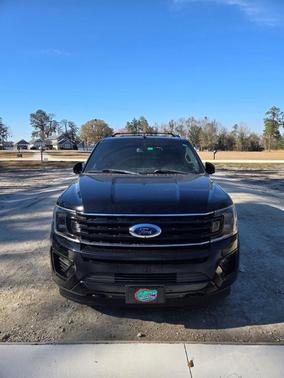 Black 2019 Ford Expedition Limited