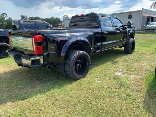 Black Metallic 2024 Ford F-350 King Ranch