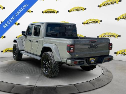 2022 Jeep Gladiator Overland