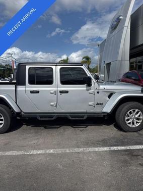2023 Jeep Gladiator Sport