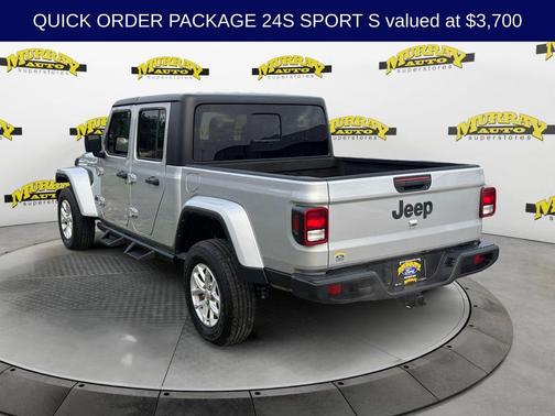 2023 Jeep Gladiator Sport