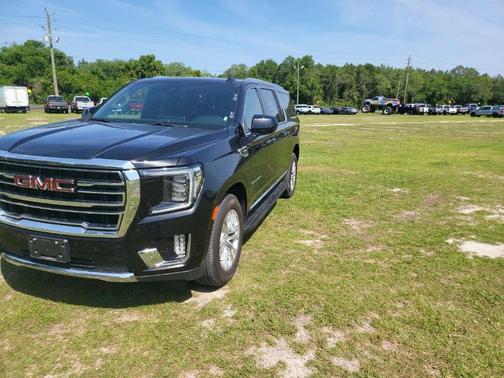 2023 GMC Yukon XL SLT