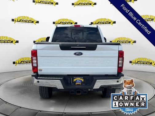 Oxford White 2022 Ford F-350 Lariat Super Duty