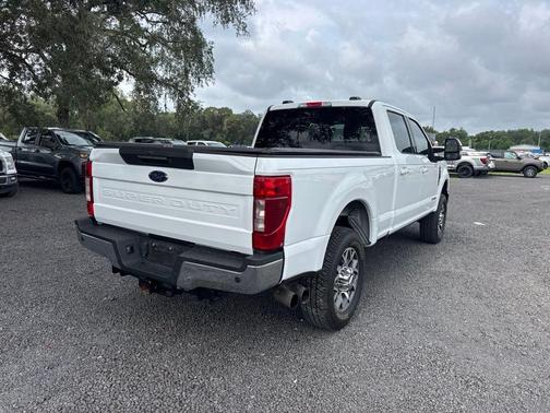 Oxford White 2022 Ford F-350 Lariat Super Duty