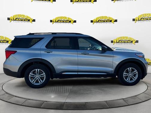 Silver Metallic 2022 Ford Explorer XLT