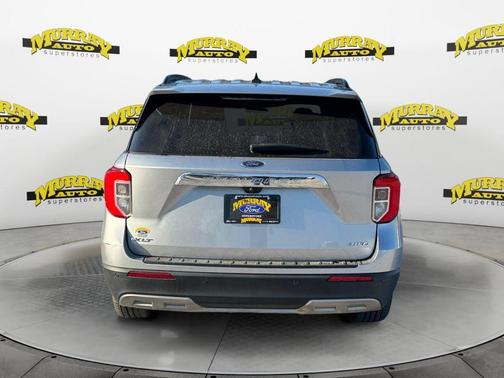 Silver Metallic 2022 Ford Explorer XLT