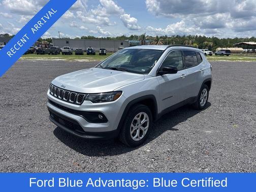 Silver Zynith 2024 Jeep Compass Latitude