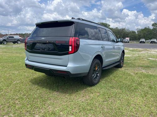 Gray Metallic 2025 Ford Expedition Tremor