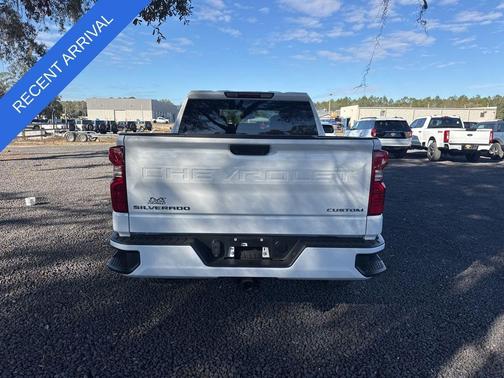 2025 Chevrolet Silverado 1500 Custom