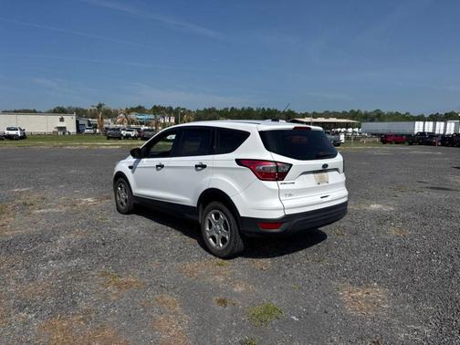 Oxford White 2018 Ford Escape S