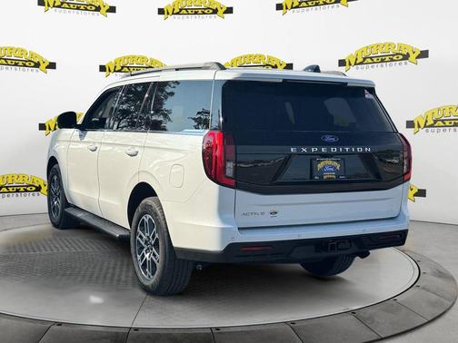 2025 Ford Expedition Active