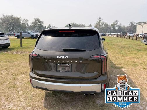 Dark Moss 2024 Kia Telluride SX
