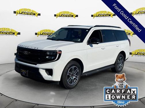 Oxford White 2025 Ford Expedition Active