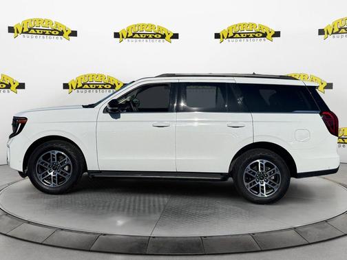 Oxford White 2025 Ford Expedition Active