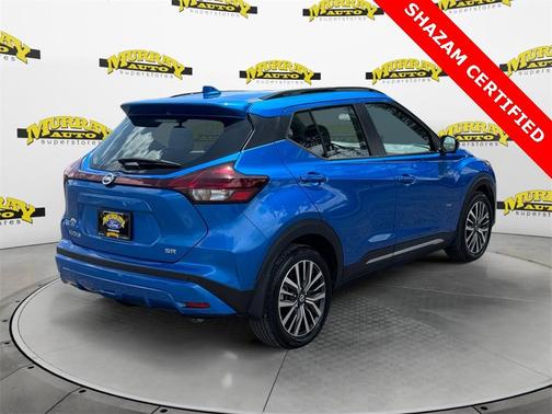 2021 Nissan Kicks SR