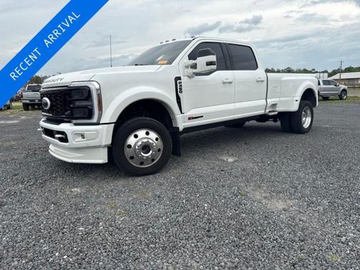White Metallic 2024 Ford F-450 Platinum