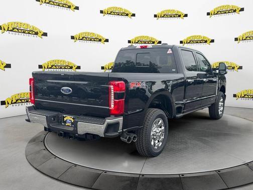Agate Black Metallic 2026 Ford F-350 Lariat Super Duty