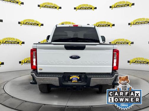 Oxford White 2024 Ford F-250 XLT