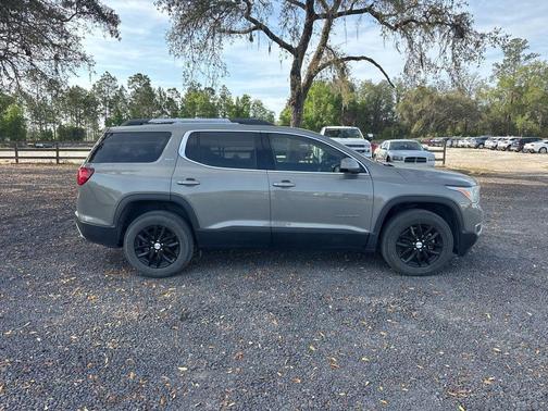 Pepperdust Metallic 2019 GMC Acadia SLT-1