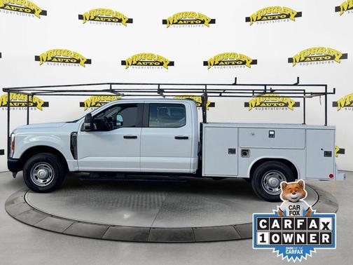 Oxford White 2024 Ford F-250 XL