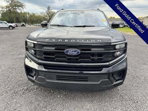 Black Metallic 2025 Ford Expedition Active