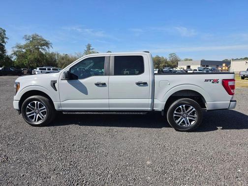 Avalanche 2023 Ford F-150 XL