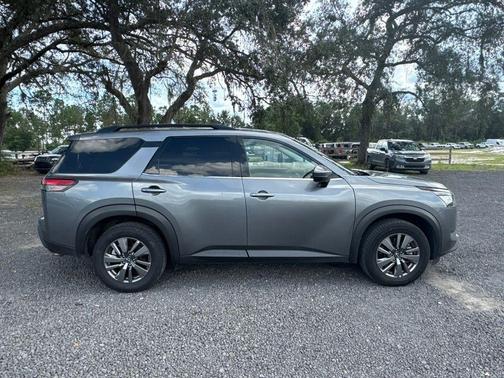 Gun Metallic 2025 Nissan Pathfinder SV