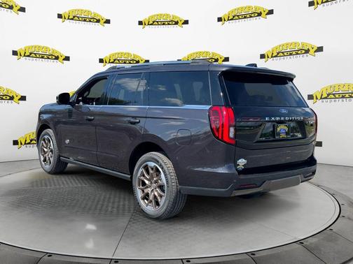 Dark Matter Gray Metallic 2026 Ford Expedition King Ranch