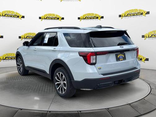 Space White Metallic 2026 Ford Explorer ST-Line