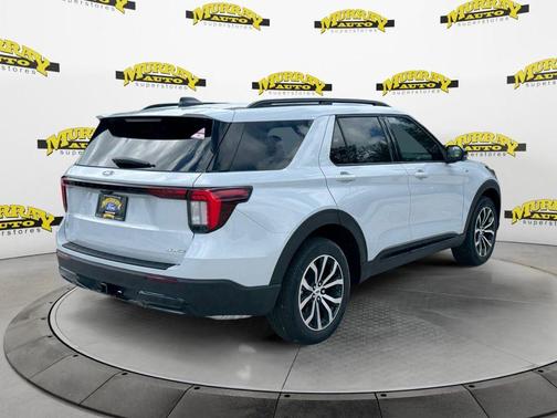 Space White Metallic 2026 Ford Explorer ST-Line
