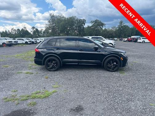 2024 Volkswagen Tiguan 2.0T SE R-Line Black