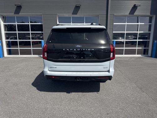 Silver Metallic 2025 Ford Expedition Max Active