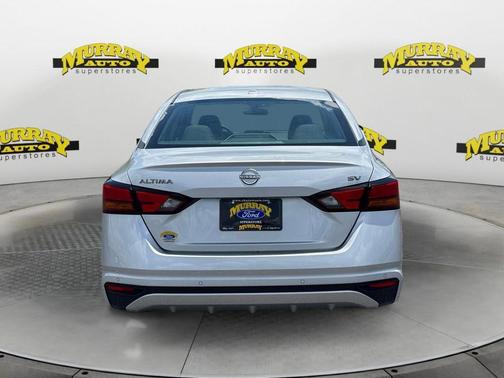 Brilliant Silver Metallic 2024 Nissan Altima 2.5 SV