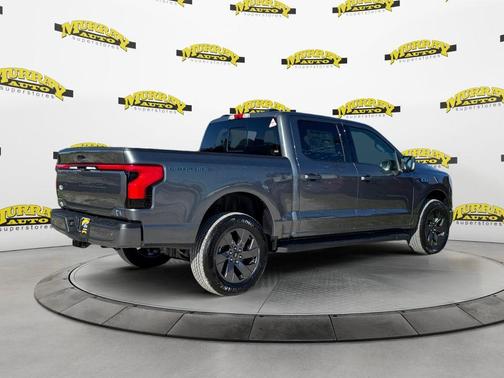 2025 Ford F-150 Lightning LARIAT