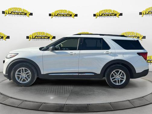 White Metallic 2025 Ford Explorer Active
