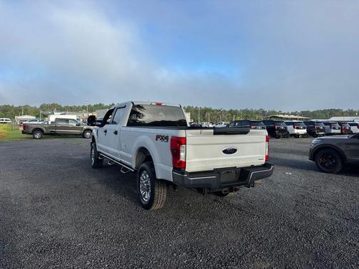 Oxford White 2017 Ford F-250 XL