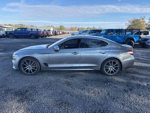 2022 Genesis G70 2.0T