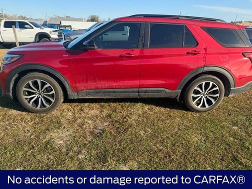 2025 Ford Explorer ST-Line