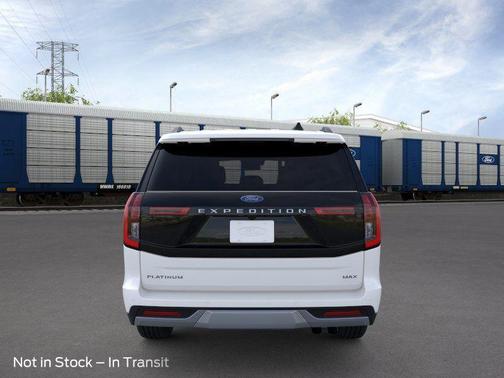 Star White 2026 Ford Expedition Max Platinum