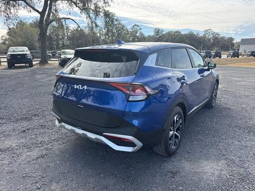 2025 Kia Sportage EX