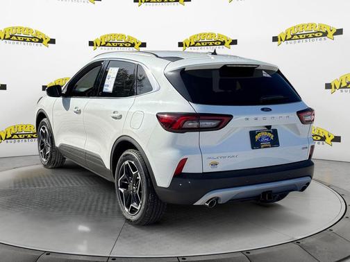 2026 Ford Escape Platinum