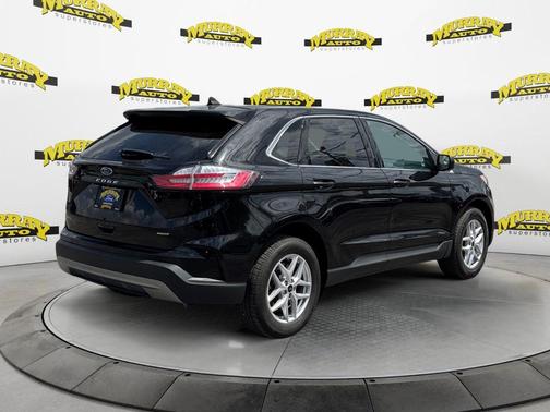 Agate Black Metallic 2024 Ford Edge SEL