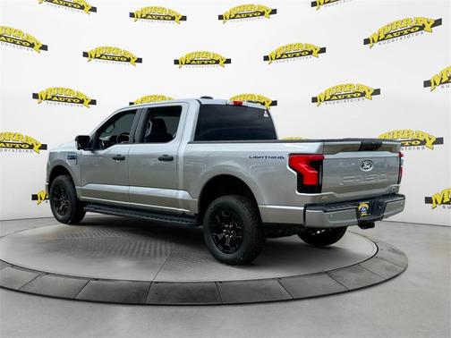 2025 Ford F-150 Lightning XLT