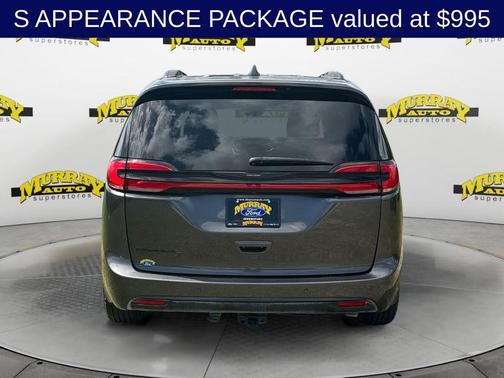 2021 Chrysler Pacifica Touring-L