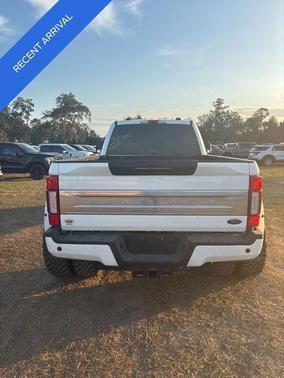 2022 Ford F-450 Platinum